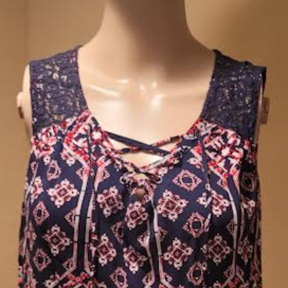 Relativity lace-up high-low v-neck tank blouse navy, red & white - Size XL - Picture 5 of 7